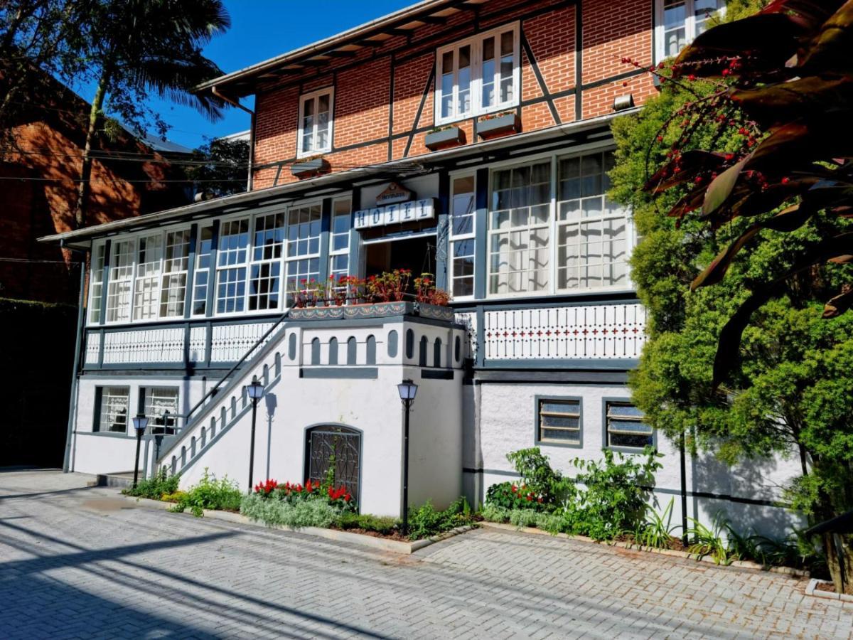 Hermann 3* Blumenau